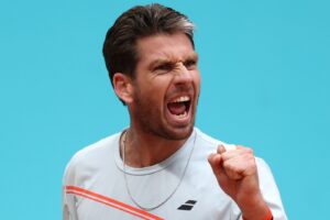 Britain's Norrie takes on Tomic for place in Los Cabos semi-finals