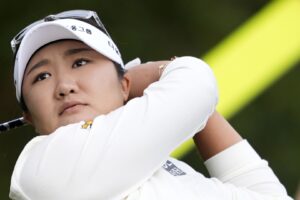 AIG Women’s Open LIVE! Ryu races into early lead as Hewson chases