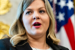 Trump to Nominate Heidi Overton, a Top Domestic Policy Aide, for F.D.A. Commissioner