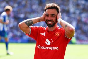 Man Utd captain Fernandes not for sale despite Galatasaray interest