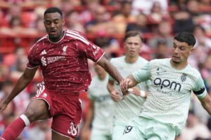 Liverpool throw away another 2-0 lead as Iraola loses first Anfield game