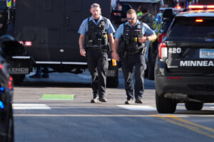 2 People Are Killed and 2 Officers Are Hurt in Minneapolis Shooting